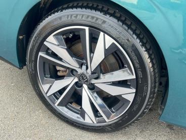 SPOTICAR Peugeot 308 Sw 1.6 12.4kwh Allure E-eat Euro 6 (s/s) 5dr Used Car - Estate Plug-in Hybrid Blue - Watford - 1200619549_5