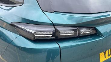 SPOTICAR Peugeot 308 Sw 1.2 Puretech Allure Premium Eat Euro 6 (s/s) 5dr Used Car - Estate Petrol Blue - Preston - 1200620731_5
