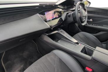SPOTICAR Peugeot 308 Sw 1.5 Bluehdi Gt Eat Euro 6 (s/s) 5dr Used Car - Estate Diesel Blue - Newbury - 1200630200_2