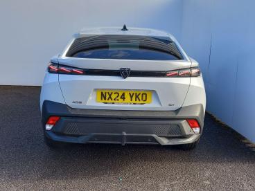 SPOTICAR Peugeot 408 1.2 Puretech Gt Fastback Eat Euro 6 (s/s) 5dr Used Car - Saloon Petrol White - Trowbridge - 1200534618_5