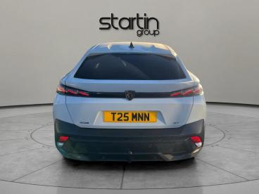 SPOTICAR Peugeot 408 1.2 Puretech Gt Fastback Eat Euro 6 (s/s) 5dr Used Car - Saloon Petrol White - Redditch - 1200559837_5