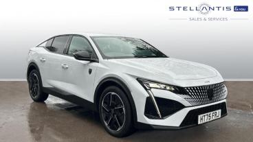 SPOTICAR Peugeot 408 1.2 Hybrid Gt Fastback E-dsc6 Euro 6 (s/s) 5dr Used Car - Saloon Hybrid White - Godalming - 1200570579_1