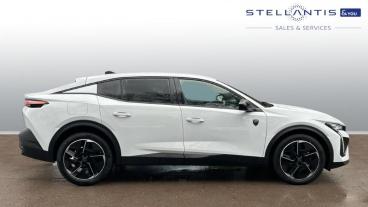 SPOTICAR Peugeot 408 1.2 Hybrid Gt Fastback E-dsc6 Euro 6 (s/s) 5dr Used Car - Saloon Hybrid White - Godalming - 1200570579_2