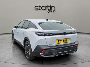 SPOTICAR Peugeot 408 1.2 Puretech Gt Fastback Eat Euro 6 (s/s) 5dr Used Car - Saloon Petrol White - Redditch - 1200576788_5