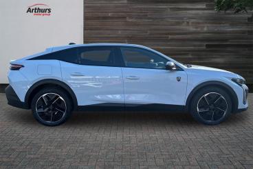 SPOTICAR Peugeot 408 1.2 Puretech Gt Fastback Eat Euro 6 (s/s) 5dr Used Car - Saloon Petrol White - Oswestry - 1200584453_2