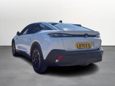 SPOTICAR Peugeot 408 1.6 12.4kwh Gt Fastback E-eat Euro 6 (s/s) 5dr Used Car - Saloon Plug-in Hybrid White - Letchworth - 1200597741_3