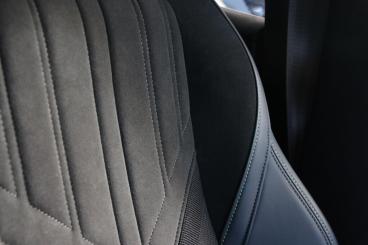 SPOTICAR Peugeot 408 1.6 12.4kwh Gt Fastback E-eat Euro 6 (s/s) 5dr Used Car - Saloon Plug-in Hybrid Grey - Bulkington - 1200607994_5