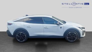 SPOTICAR Peugeot 408 1.2 Gt Fastback E-dsc6 Euro 6 (s/s) 5dr Used Car - Saloon Hybrid White - Romford - 1200609186_2