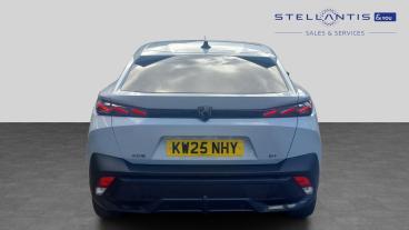 SPOTICAR Peugeot 408 1.2 Gt Fastback E-dsc6 Euro 6 (s/s) 5dr Used Car - Saloon Hybrid White - Romford - 1200609186_4