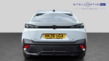 SPOTICAR Peugeot 408 1.2 Gt Fastback E-dsc6 Euro 6 (s/s) 5dr Used Car - Saloon Hybrid White - Godalming - 1200610208_4