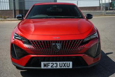 SPOTICAR Peugeot 408 1.2 Puretech Gt Fastback Eat Euro 6 (s/s) 5dr Used Car - Saloon Petrol Red - Bromsgrove - 1200617534_3