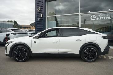 SPOTICAR Peugeot 408 1.6 12.4kwh Gt Fastback E-eat Euro 6 (s/s) 5dr Used Car - Saloon Plug-in Hybrid White - Leamington - 1200619272_5