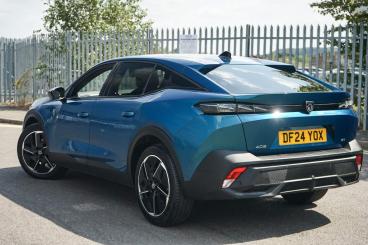 SPOTICAR Peugeot 408 1.2 Puretech Gt Fastback Eat Euro 6 (s/s) 5dr Used Car - Saloon Petrol Blue - Bromsgrove - 1200620244_2
