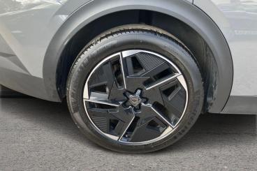 SPOTICAR Peugeot 408 1.2 Gt Fastback E-dsc6 Euro 6 (s/s) 5dr Used Car - Saloon Hybrid Grey - Newbury - 1200622149_5