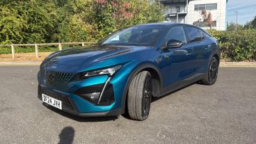 SPOTICAR Peugeot 408 1.2 Puretech Gt Fastback Eat Euro 6 (s/s) 5dr Used Car - Saloon Petrol Blue - Crewe - 1200624056_3