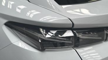 SPOTICAR Peugeot 408 1.2 Gt Fastback E-dsc6 Euro 6 (s/s) 5dr Used Car - Saloon Hybrid White - London - 1200624361_5