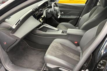 SPOTICAR Peugeot 408 1.2 Puretech Gt Fastback Eat Euro 6 (s/s) 5dr Used Car - Saloon Petrol Black - Dorchester - 1200643669_2