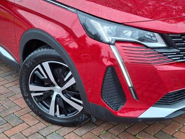 SPOTICAR Peugeot 5008 1.2 Puretech Gt Eat Euro 6 (s/s) 5dr Used Car - Mpv Petrol Red - Worthing - 1200547123_2