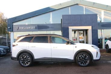 SPOTICAR Peugeot 5008 1.2 Hybrid Gt E-dsc6 Euro 6 (s/s) 5dr Used Car - Mpv Hybrid White - Bulkington - 1200559153_4