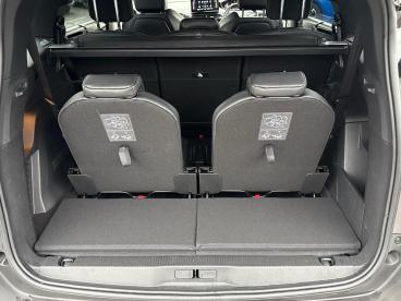 SPOTICAR Peugeot 5008 1.2 Puretech Gt Premium Eat Euro 6 (s/s) 5dr Used Car - Mpv Petrol Grey - Portsmouth - 1200564141_5