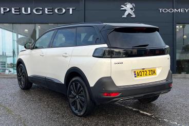 SPOTICAR Peugeot 5008 1.2 Puretech Gt Line Euro 6 (s/s) 5dr Used Car - Mpv Petrol White - Southend-on-sea - 1200569939_3