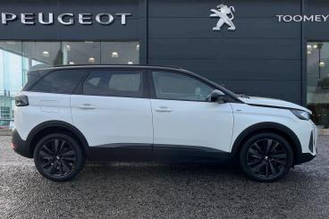 SPOTICAR Peugeot 5008 1.2 Puretech Gt Line Euro 6 (s/s) 5dr Used Car - Mpv Petrol White - Southend-on-sea - 1200569939_4