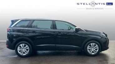 SPOTICAR Peugeot 5008 1.2 Puretech Active Premium Euro 6 (s/s) 5dr Used Car - Mpv Petrol Black - Godalming - 1200570140_2