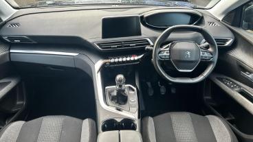 SPOTICAR Peugeot 5008 1.2 Puretech Active Premium Euro 6 (s/s) 5dr Used Car - Mpv Petrol Black - Godalming - 1200570140_5