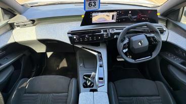 SPOTICAR Peugeot 5008 1.2 Gt E-dsc6 Euro 6 (s/s) 5dr Used Car - Mpv Hybrid White - Maidstone - 1200571066_4