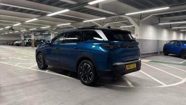SPOTICAR Peugeot 5008 1.2 Gt E-dsc6 Euro 6 (s/s) 5dr Used Car - Mpv Hybrid Blue - West London - 1200593441_5