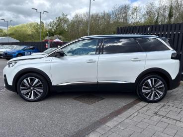 SPOTICAR Peugeot 5008 1.5 Bluehdi Gt Line Premium Eat Euro 6 (s/s) 5dr Used Car - Mpv Diesel White - Swindon - 1200593969_5