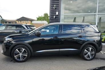 SPOTICAR Peugeot 5008 1.2 Puretech Allure Premium + Eat Euro 6 (s/s) 5dr Used Car - Mpv Petrol Black - Leamington - 1200599071_5