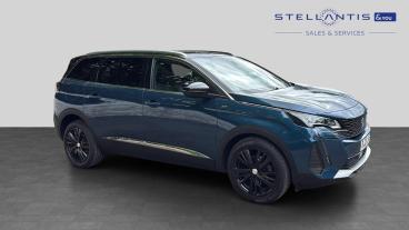 SPOTICAR Peugeot 5008 1.6 Puretech Gt Eat Euro 6 (s/s) 5dr Used Car - Mpv Petrol Blue - Godalming - 1200601505_1