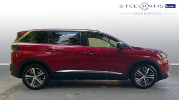SPOTICAR Peugeot 5008 1.2 Puretech Allure Euro 6 (s/s) 5dr Used Car - Mpv Petrol Red - Nottingham - 1200601730_2