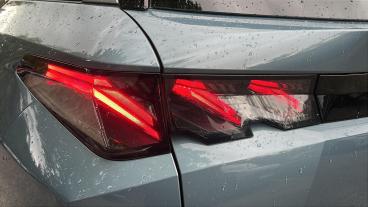 SPOTICAR Peugeot 5008 1.2 Gt E-dsc6 Euro 6 (s/s) 5dr Used Car - Mpv Hybrid Blue - Stockport - 1200602279_5