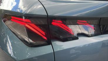 SPOTICAR Peugeot 5008 1.2 Gt E-dsc6 Euro 6 (s/s) 5dr Used Car - Mpv Hybrid Blue - Stockport - 1200602280_5