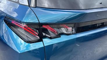 SPOTICAR Peugeot 5008 1.2 Gt E-dsc6 Euro 6 (s/s) 5dr Used Car - Mpv Hybrid Blue - Salford - 1200602355_5
