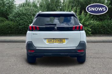 SPOTICAR Peugeot 5008 1.5 Bluehdi Active Premium + Eat Euro 6 (s/s) 5dr Used Car - Mpv Diesel White - Romsey - 1200606532_4