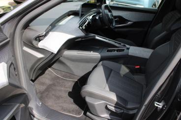 SPOTICAR Peugeot 5008 1.2 Gt E-dsc6 Euro 6 (s/s) 5dr Used Car - Mpv Hybrid Grey - Yeovil - 1200607289_2