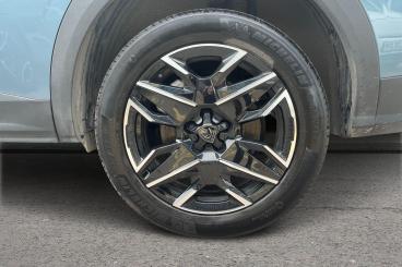 SPOTICAR Peugeot 5008 1.2 Gt E-dsc6 Euro 6 (s/s) 5dr Used Car - Mpv Hybrid Blue - Chichester - 1200608181_5