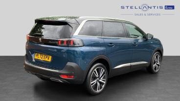 SPOTICAR Peugeot 5008 1.2 Puretech Gt Premium Eat Euro 6 (s/s) 5dr Used Car - Mpv Petrol Blue - Walton On Thames - 1200608219_3