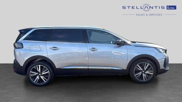 SPOTICAR Peugeot 5008 1.2 Puretech Gt Premium Eat Euro 6 (s/s) 5dr Used Car - Mpv Petrol Grey - Sheffield - 1200613467_2