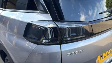 SPOTICAR Peugeot 5008 1.2 Puretech Gt Premium Eat Euro 6 (s/s) 5dr Used Car - Mpv Petrol Grey - Sheffield - 1200613467_5
