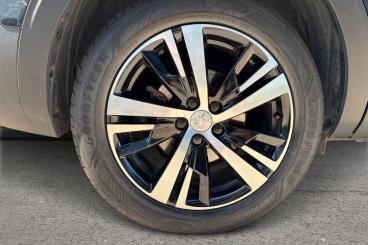 SPOTICAR Peugeot 5008 1.5 Bluehdi Gt Eat Euro 6 (s/s) 5dr Used Car - Mpv Diesel Black - Southampton - 1200615540_5
