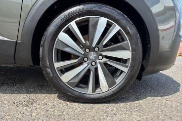SPOTICAR Peugeot 5008 1.2 Puretech Gt Line Premium Euro 6 (s/s) 5dr Used Car - Mpv Petrol Grey - Southend-on-sea - 1200618425_5