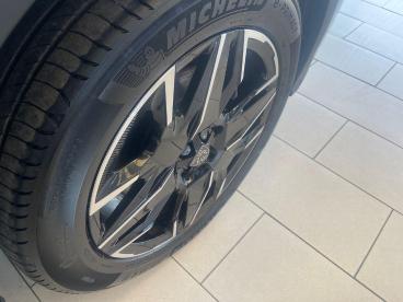 SPOTICAR Peugeot 5008 1.2 Gt E-dsc6 Euro 6 (s/s) 5dr Used Car - Mpv Hybrid Blue - Bridgend - 1200619563_4