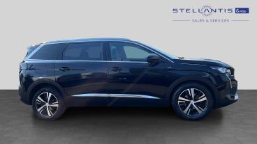 SPOTICAR Peugeot 5008 1.2 Puretech Gt Eat Euro 6 (s/s) 5dr Used Car - Mpv Petrol Black - Maidstone - 1200625826_2
