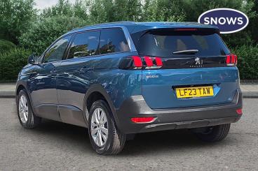 SPOTICAR Peugeot 5008 1.2 Puretech Active Premium + Eat Euro 6 (s/s) 5dr Used Car - Mpv Petrol Blue - Basingstoke - 1200628792_3