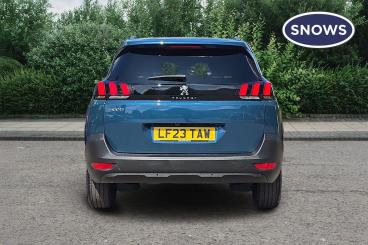 SPOTICAR Peugeot 5008 1.2 Puretech Active Premium + Eat Euro 6 (s/s) 5dr Used Car - Mpv Petrol Blue - Basingstoke - 1200628792_4