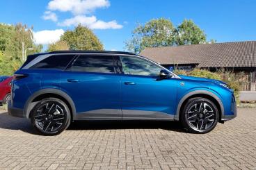 SPOTICAR Peugeot 5008 1.2 Gt E-dsc6 Euro 6 (s/s) 5dr Used Car - Mpv Hybrid Blue - Fareham - 1200631628_2